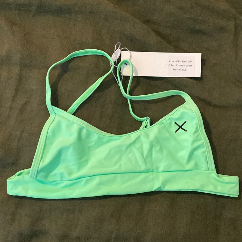 NWT Boutine LA Open Side Top Electro Green Medium